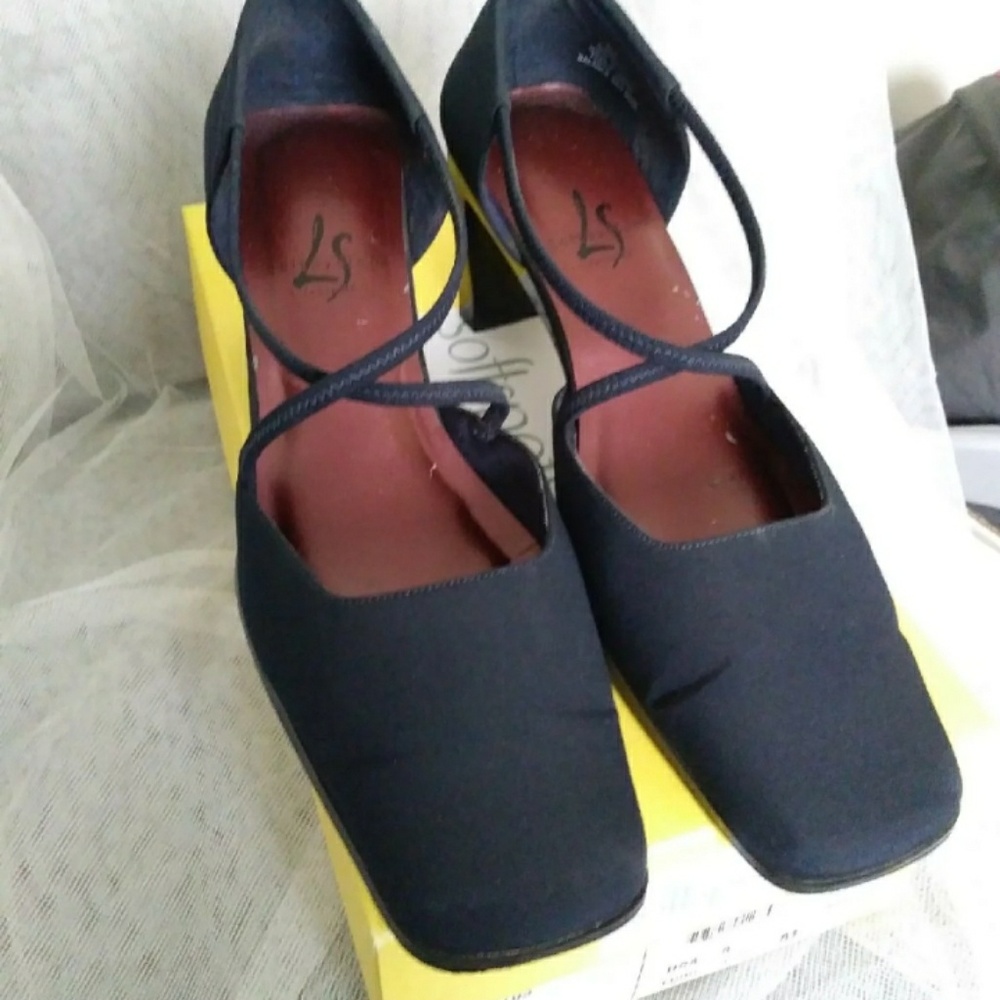 Life Stride pumps